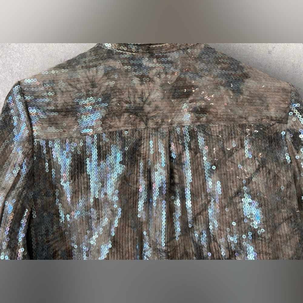 Anthropologie Pilcro Shrunken Sequin Long Sleeve Button Up Gray Top Size M - Picture 12 of 16